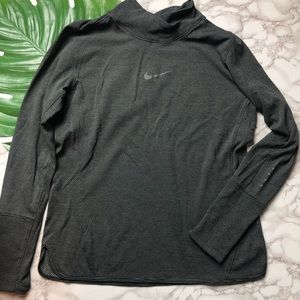 Nike Aeroreact Long Sleeve Pullover Top